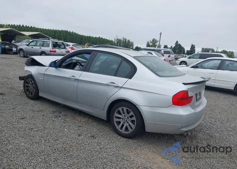 2006 BMW 325 z USA, uszkodzony, nr VIN WBAVB17516NH93280